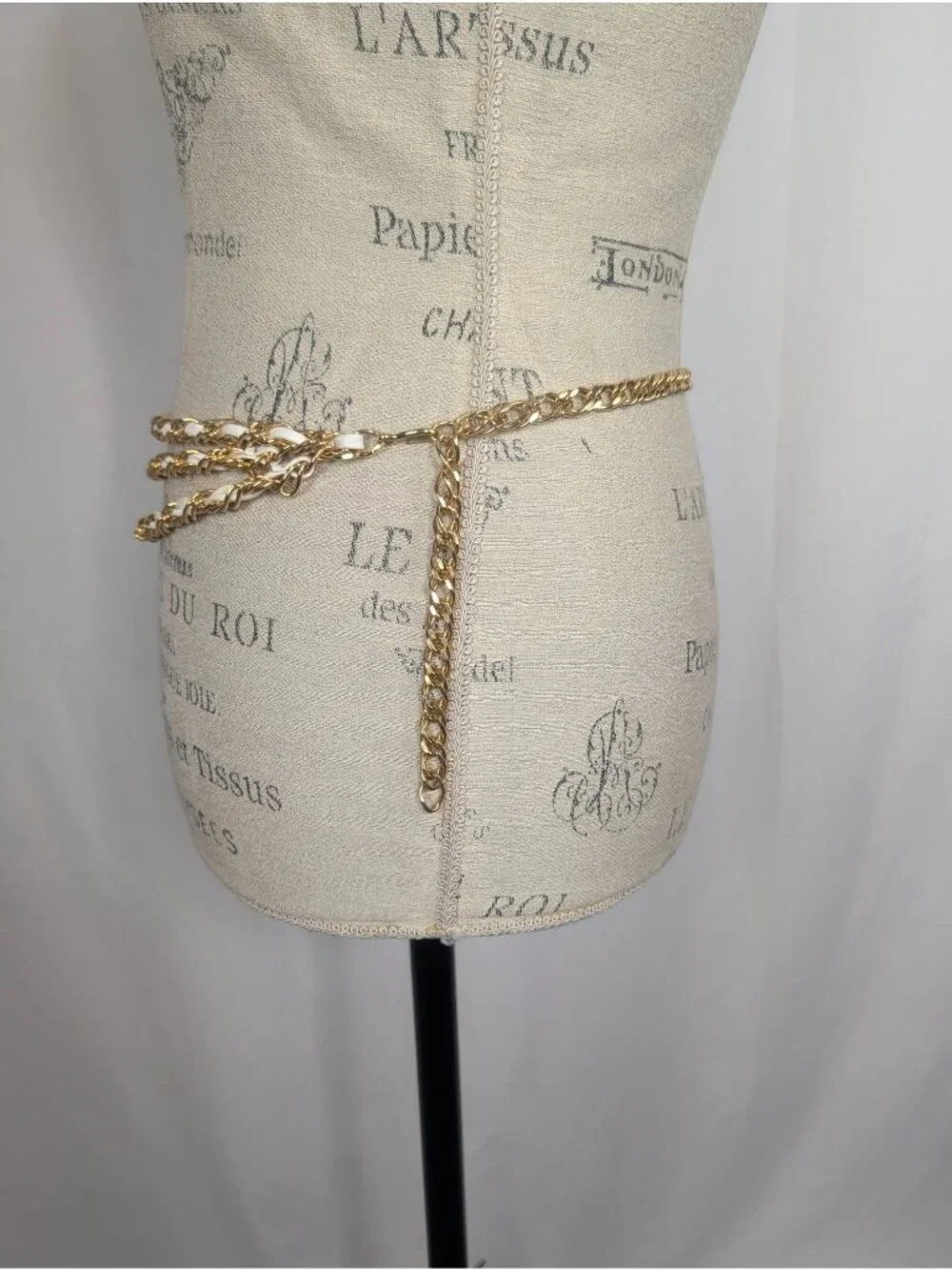 Vintage 90s Gold Chain Belt Small Medium White